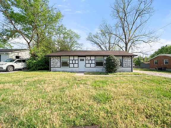 2nd image of 3329 Kings Ln