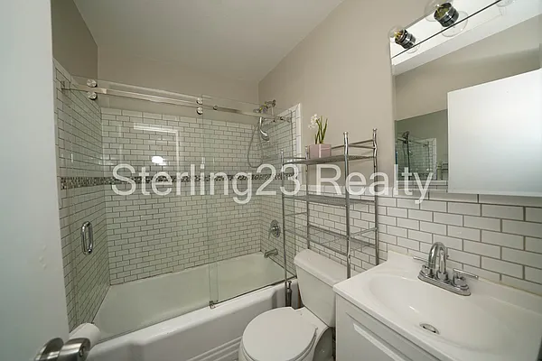 Rented by Sterling Realty Solution Inc | media 33
