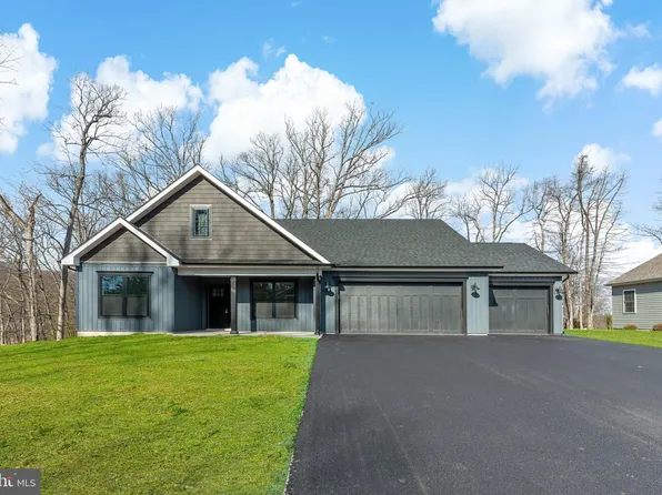 180 Sachem Hl, Hedgesville, WV 25427