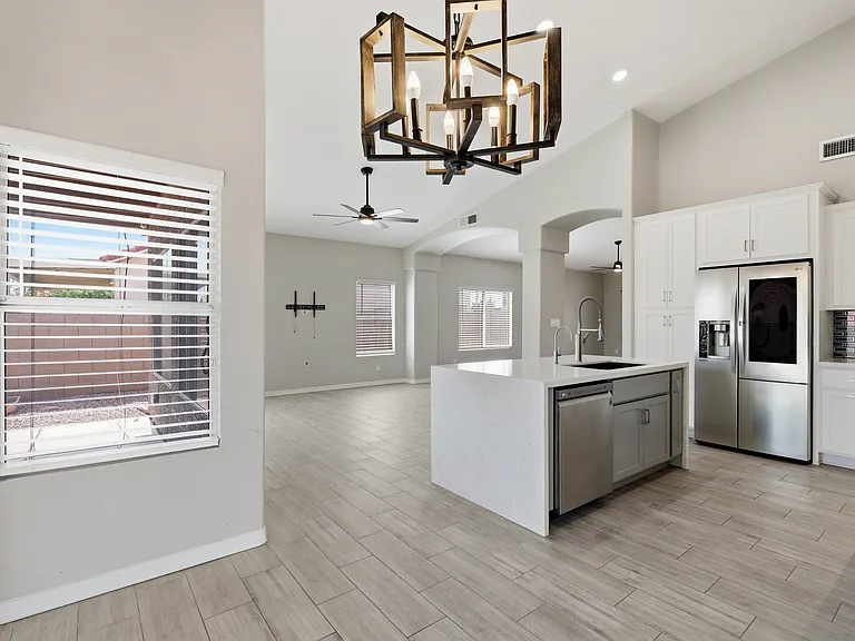 1274 E Lake Dr — Photo 17