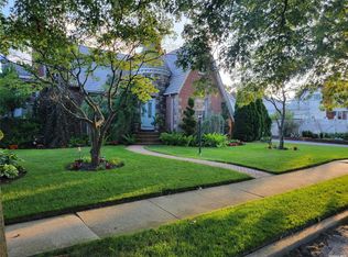 115 Oliver Ave, Valley Stream, NY 11580