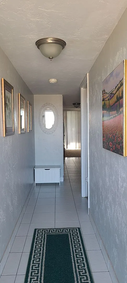 Vacation Rental - 30 Day min stay - across From Daytona Beach Only $1500-$2000 Month — Photo 3