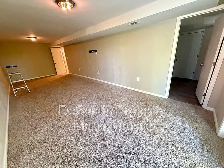 5043 Julia Ln — Photo 33