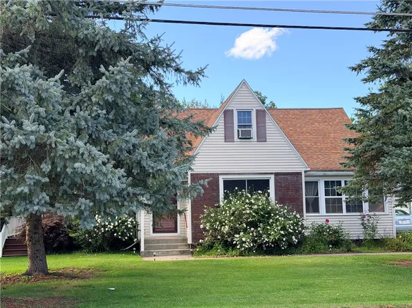 7 McHenry Valley Ext, Almond, NY 14804