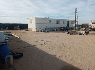 39631 E Mountain View Rd, Hinkley, CA 92347