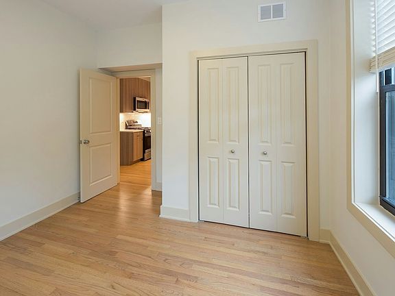 5th image of 2009.5 W Cortez St #13