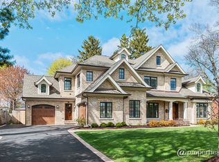 2122 Grove St, Glenview, IL 60025