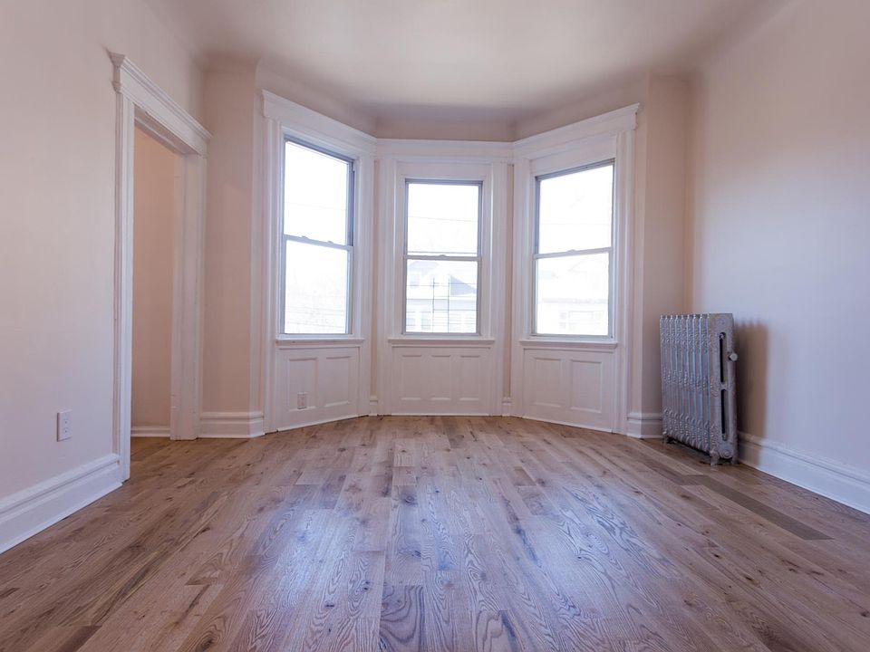 1st image of 390 Sanford Ave #A
