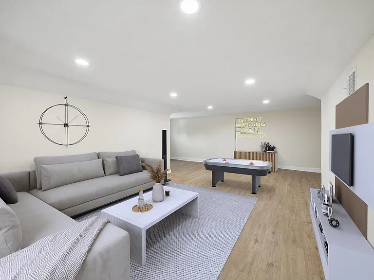 1109 Hays St — Photo 12