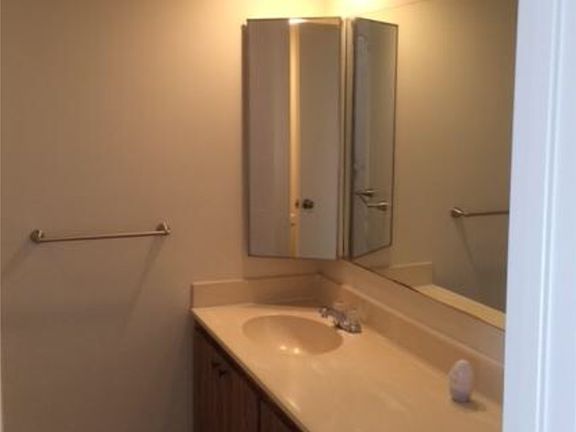 7AAD1D34-9115-4C66-9712-1B840A8F1DA3