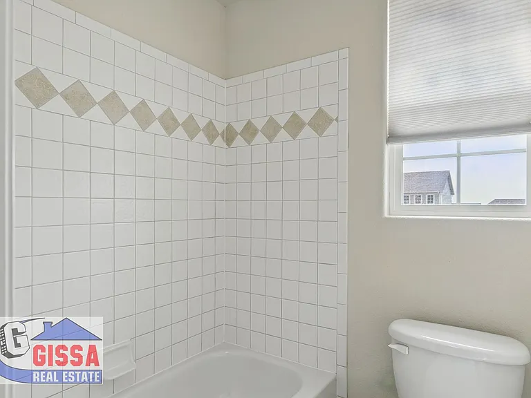 5532 Mountain Garland Dr — Photo 31