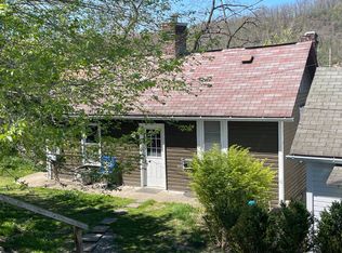 126 Prairie Ave, Morgantown, WV 26501