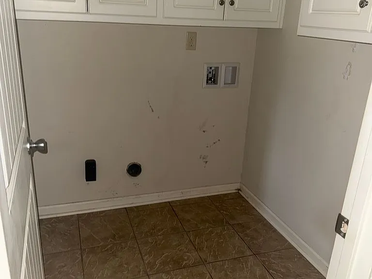 1305 Dominica Dr — Photo 13
