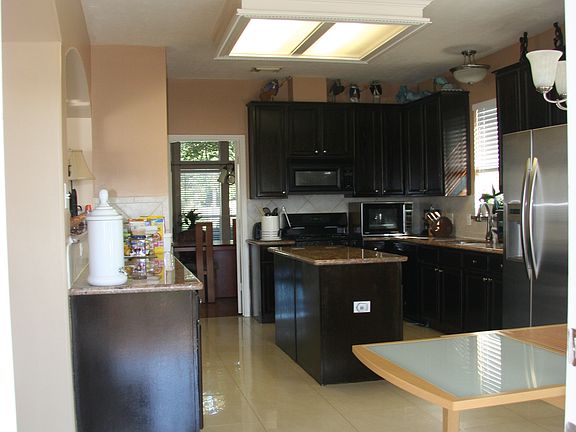 5th image of 3611 Pine Valley Dr