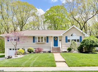 243 Rafkind Rd, Bloomingdale, NJ 07403