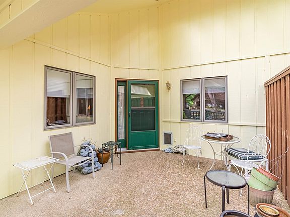5th image of 32 La Canada Way