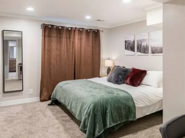 6967 S Sunrise Hills Cir, Cottonwood Heights, UT 84121