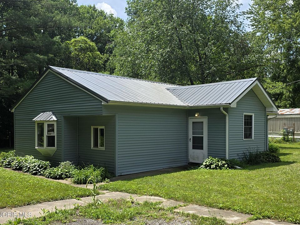 1st image of 26941 Wallace Ln