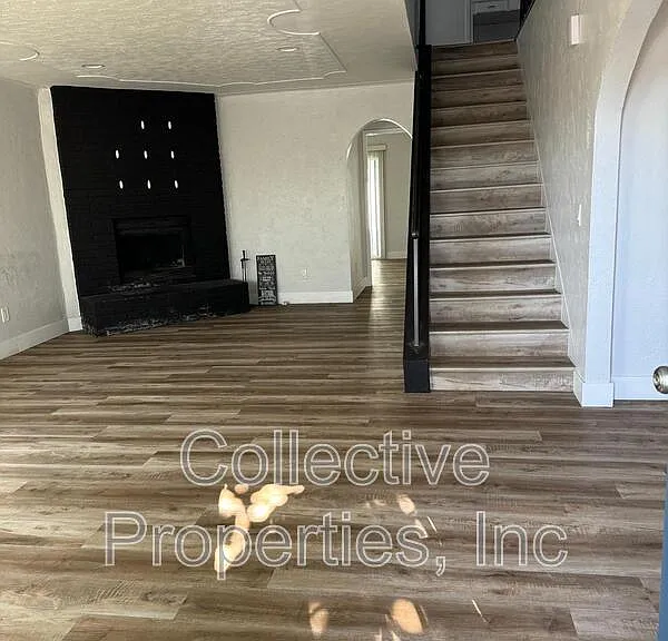 1141 Granger St — Photo 2