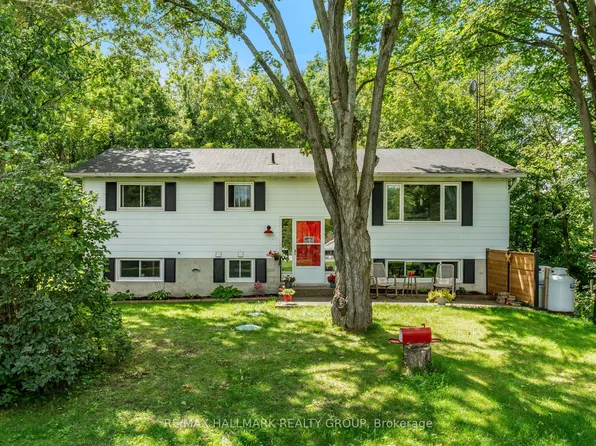 4574 County Road 15 Rd, Augusta, ON K6V 5T2
