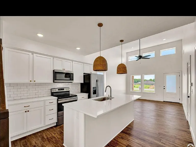 2510 Arlene Pl — Photo 19