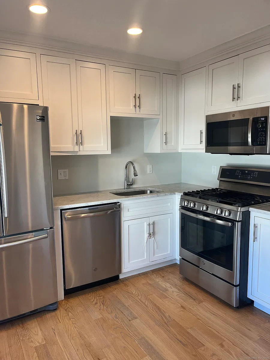 Building Photo - 20 3rd St #19