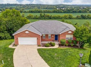 800 Dry Ridge Ct, Trenton, OH 45067