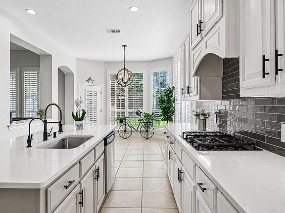 4th image of 837 Moss Cliff Cir