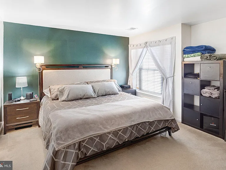 12703 Gartney Ln — Photo 16