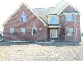 20797 Kurtzhals Ct, Brownstown, MI 48174