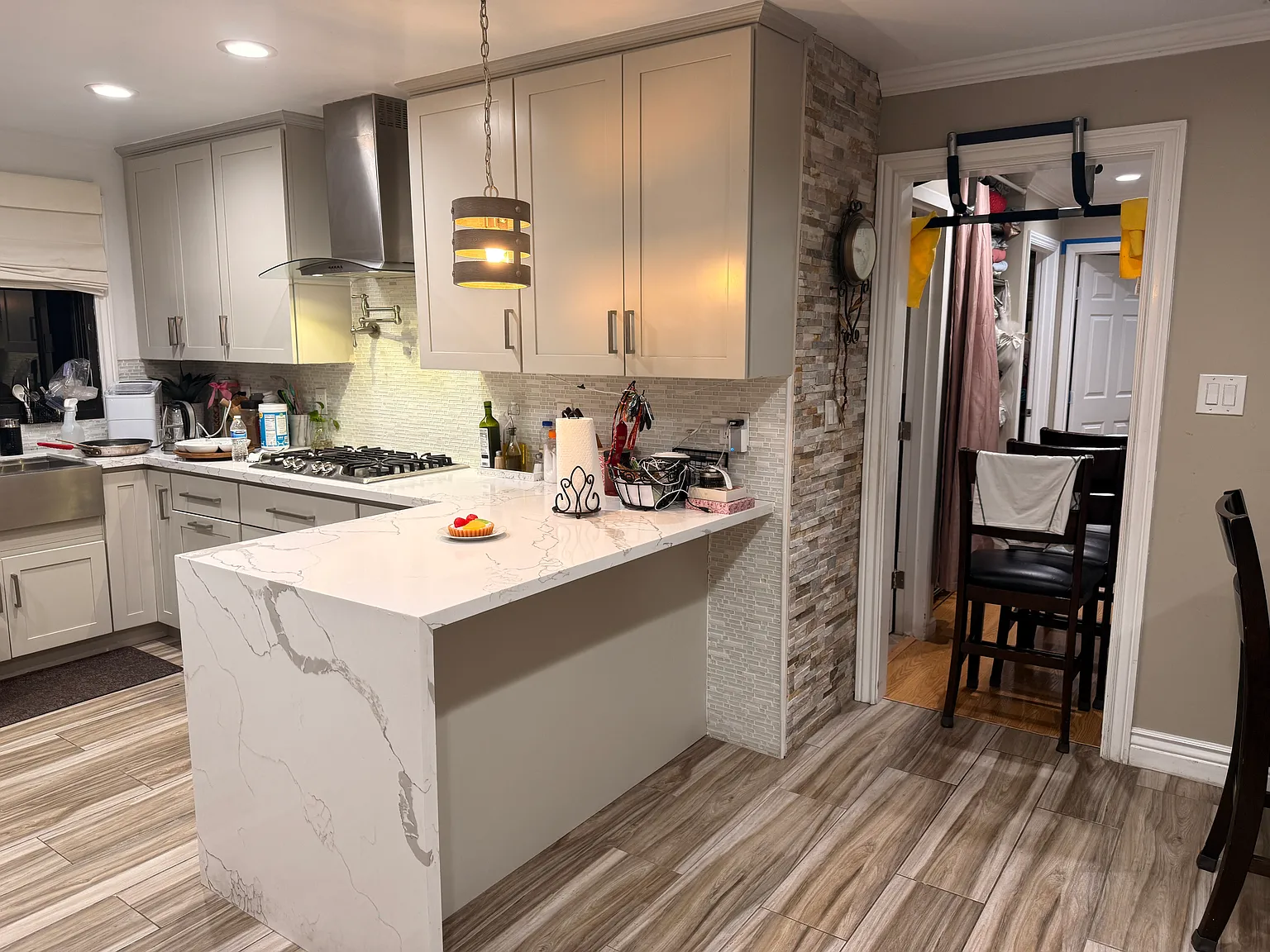 3 bed, 1160 sqft, $5,995 — Photo 4