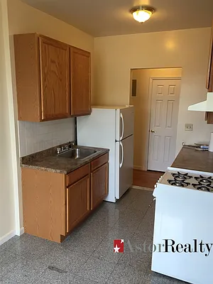 Rented by Astor Realty | media 31