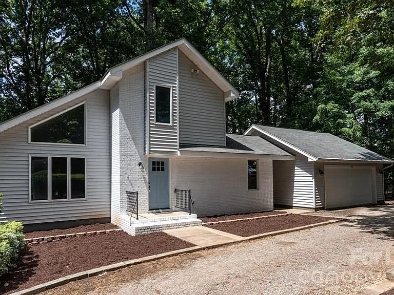 280 Lakeview Shores Loop — Photo 3