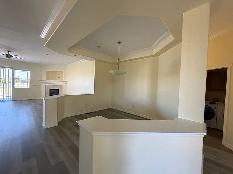1041 Turnberry Dr — Photo 4