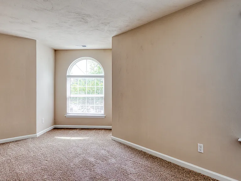 Summer Station Apartments Where Comfort Meets Coastal Living — Photo 53