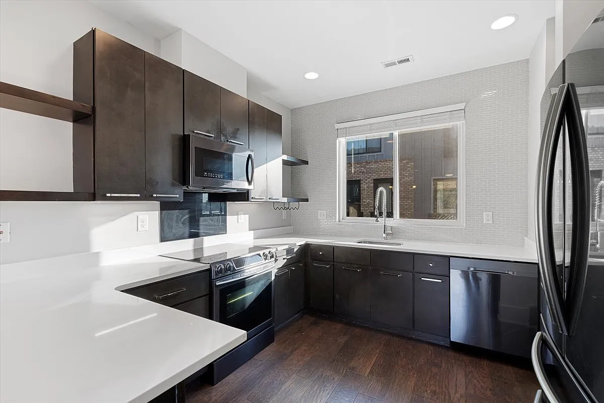 250 Domain Way - 1 — Photo 4