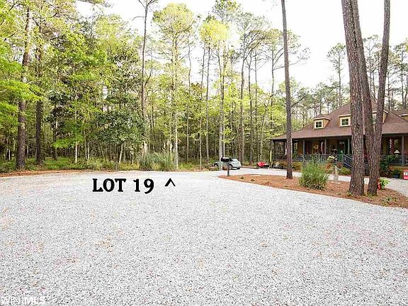 3rd image of 19 Birdwatch Ln #19