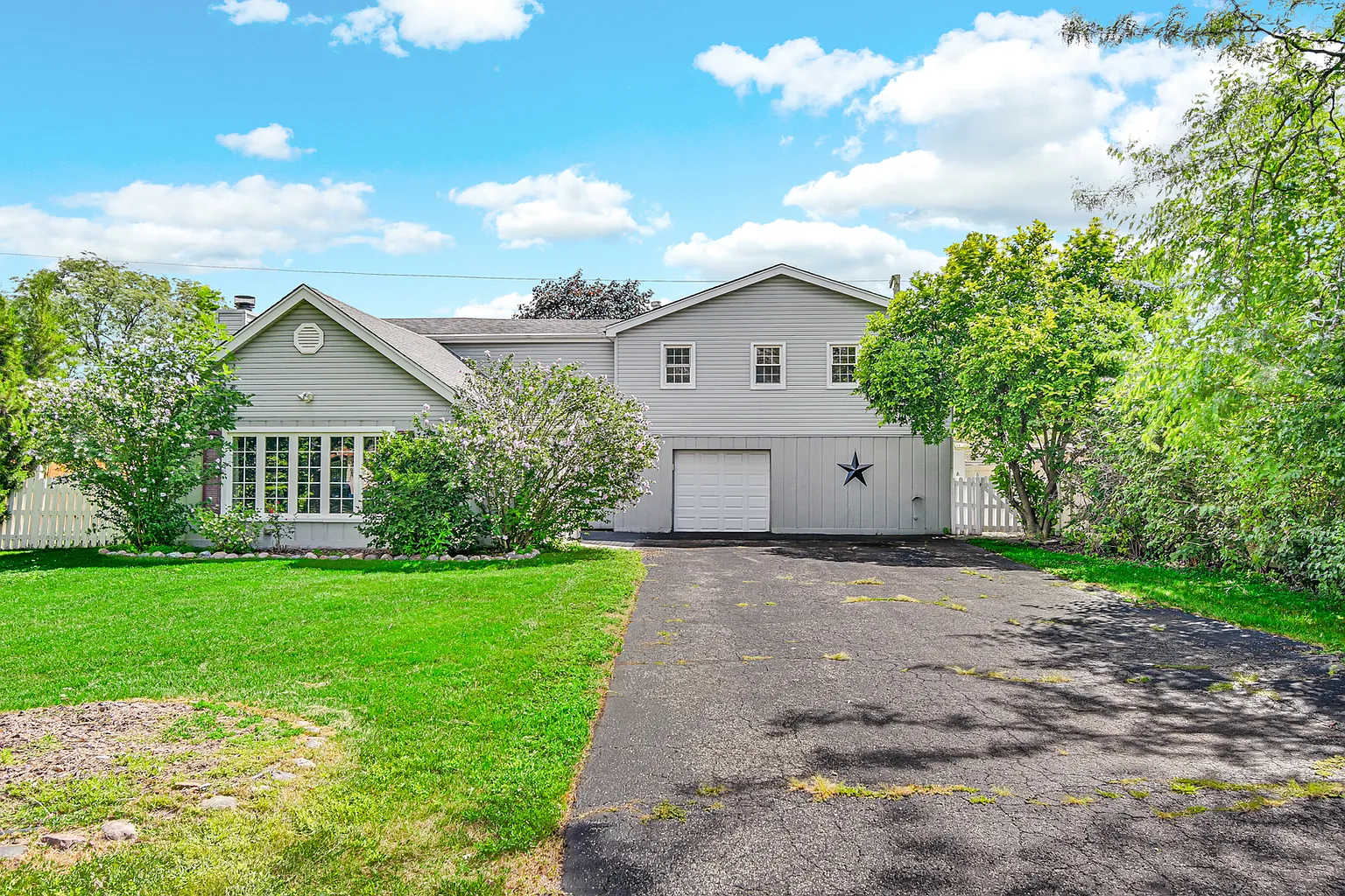 10409 S 83rd Ave photo 1