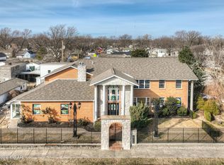 1710 S Joplin Ave, Joplin, MO 64804
