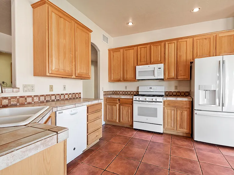 10450 E Placita Guanajuato — Photo 17
