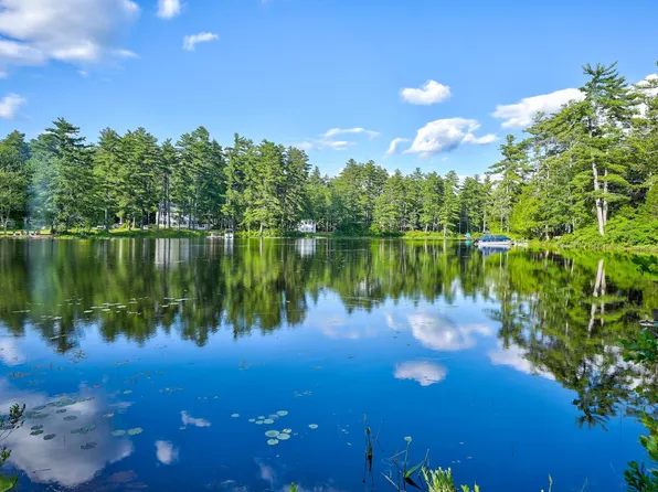 27 Brook Lane, Conway, NH 03813