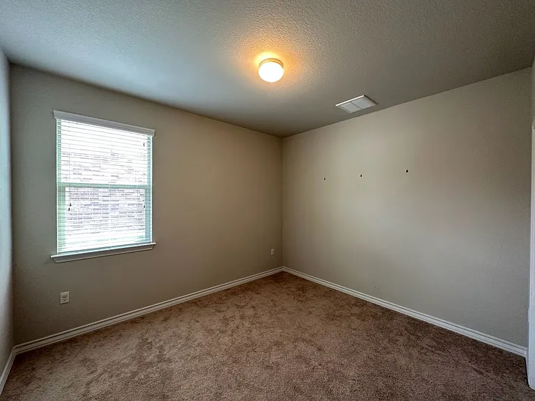 10901 Mickelson Dr — Photo 20