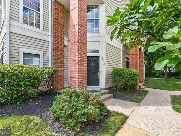 6862 Brindle Heath Way #202, Alexandria, VA 22315