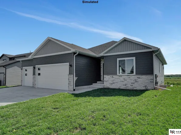 5810 SW 9th St, Lincoln, NE 68523