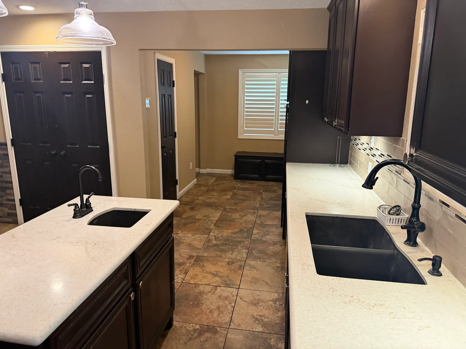 3 bed, 2.5 bath, 2698 sqft, $2,750 — Photo 2