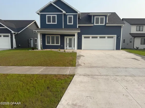 6031 S 14th St, Grand Forks, ND 58201