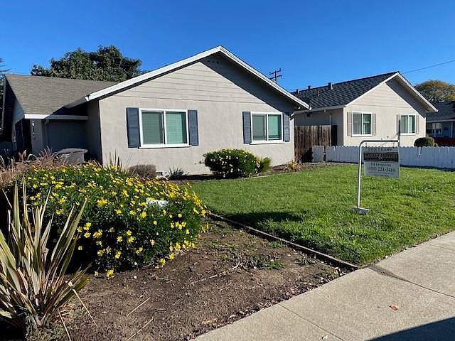 1st image of 462 Kuehnis Dr