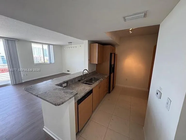 18800 NE 29th Ave #914 — Photo 12