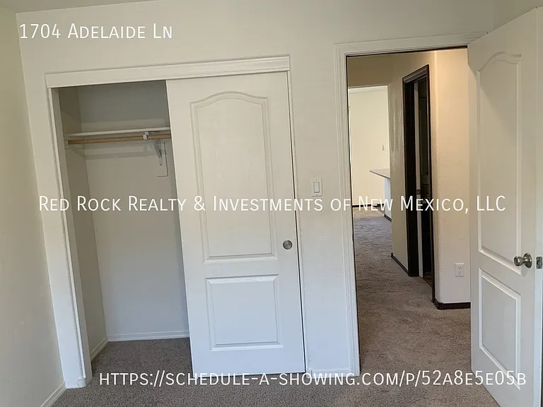 1704 Adelaide Ln — Photo 15