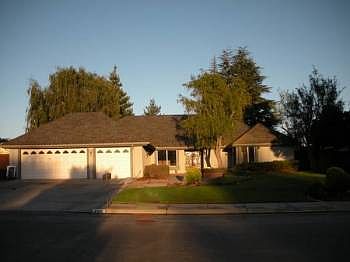 1st image of 4565 Edenbury Dr